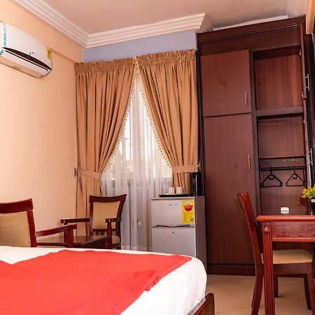 Sweet Pee Executive Hotel Kumasi Exterior photo