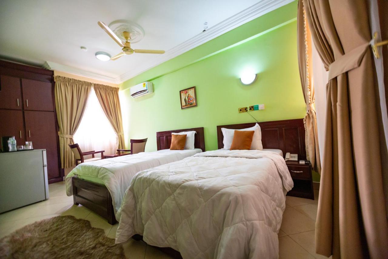 Sweet Pee Executive Hotel Kumasi Exterior photo