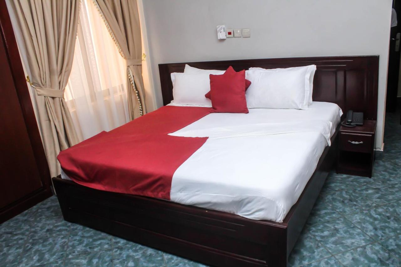 Sweet Pee Executive Hotel Kumasi Exterior photo