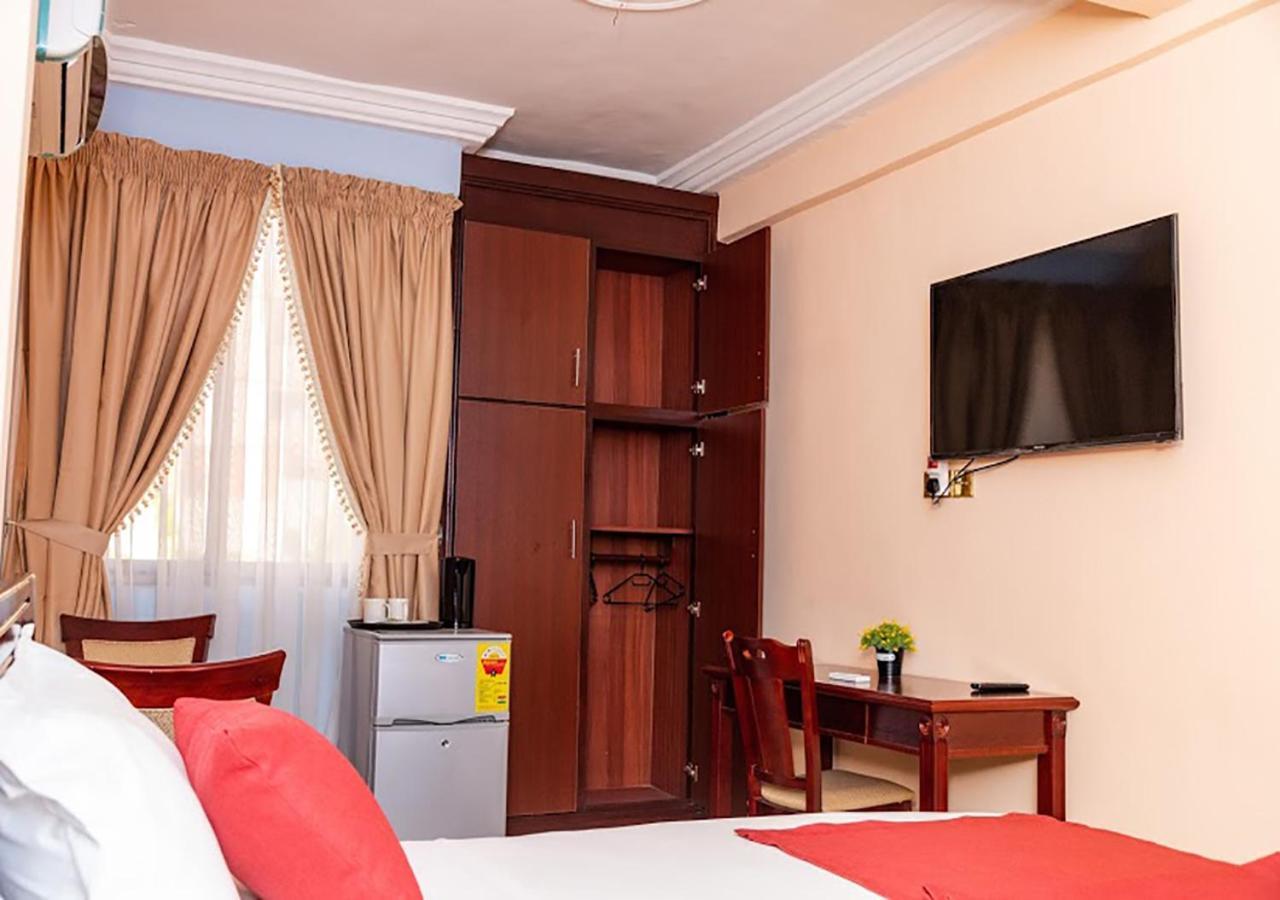 Sweet Pee Executive Hotel Kumasi Exterior photo