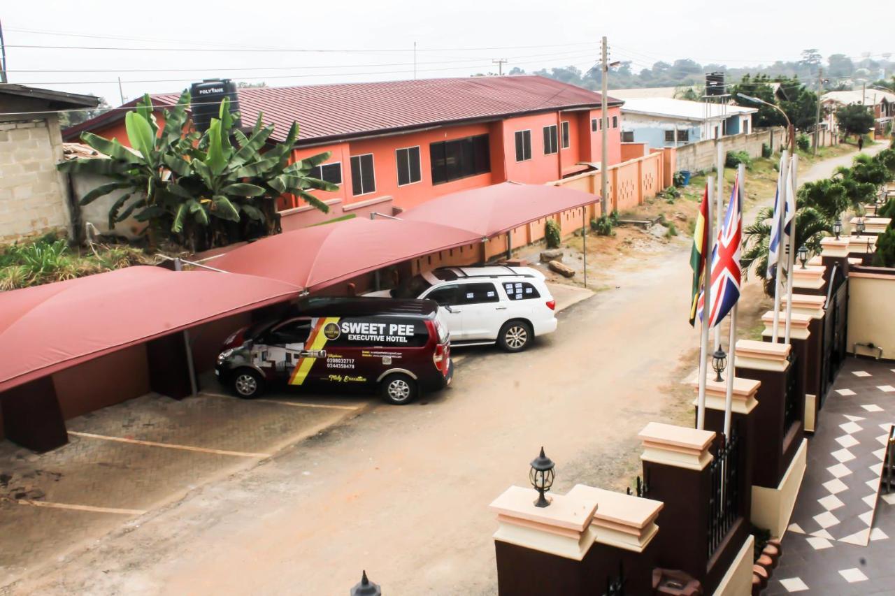 Sweet Pee Executive Hotel Kumasi Exterior photo