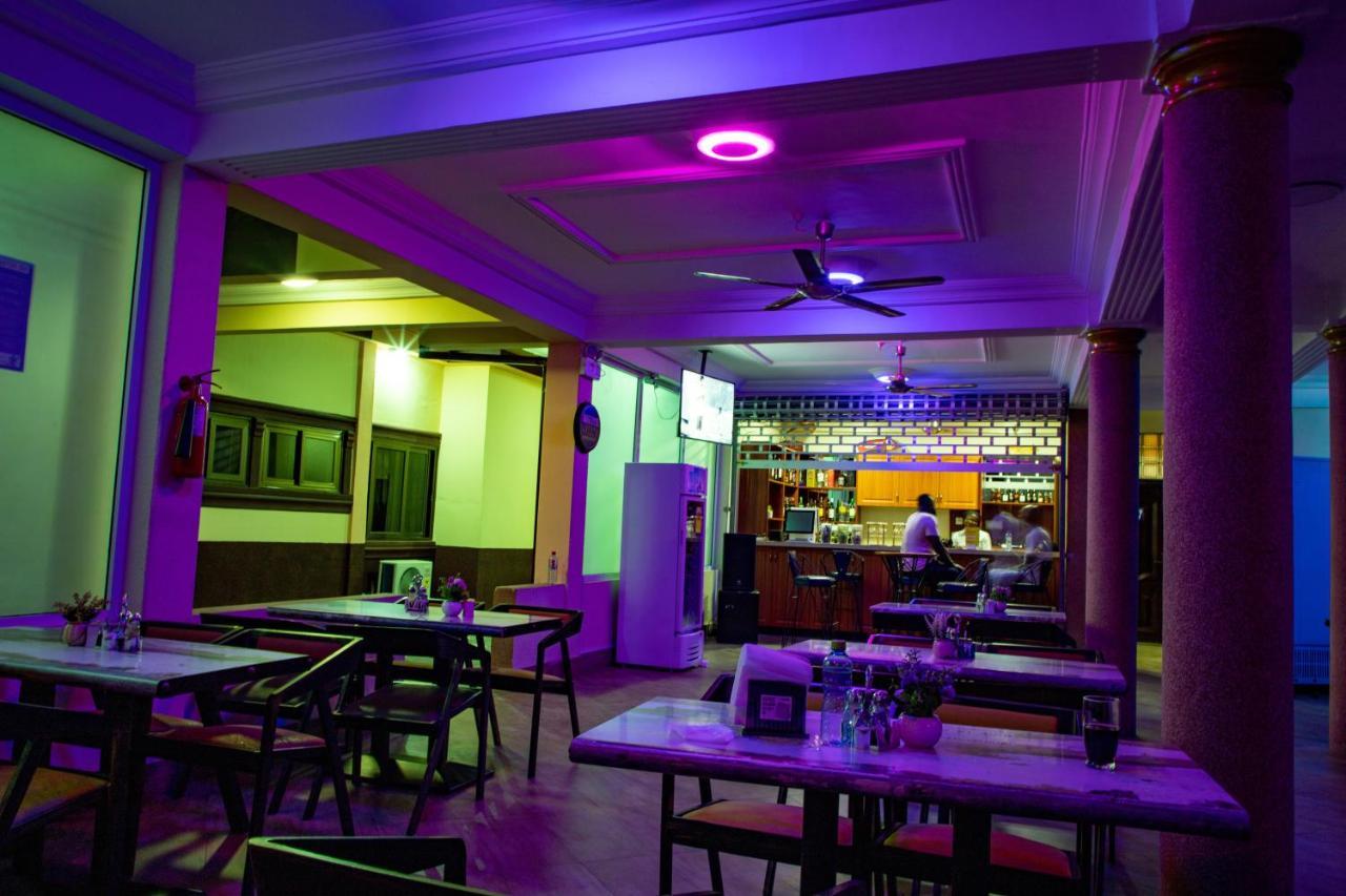 Sweet Pee Executive Hotel Kumasi Exterior photo